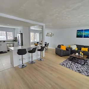 Villa 3 Bedroom Away From, Calgary